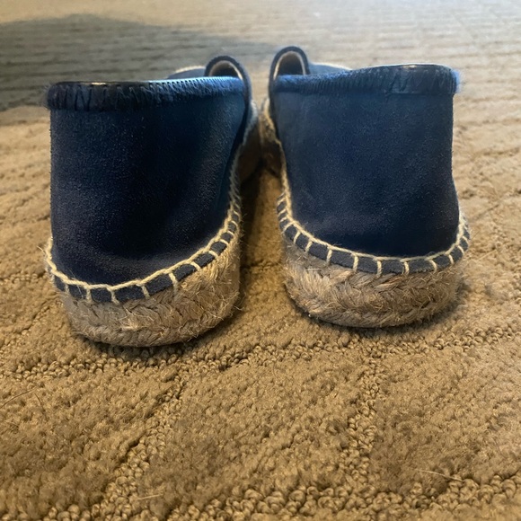 Jack Roger’s Riley Suede Espadrille in Midnight. Size 9. - Picture 7 of 8